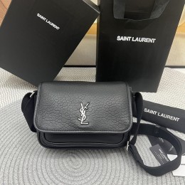 SAINT LAURENT Niki