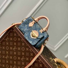 LOUIS VUITTON Speedy Nano