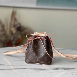 LOUIS VUITTON nano noé