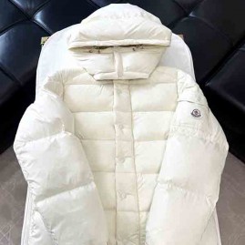 V공장 Moncler  maya