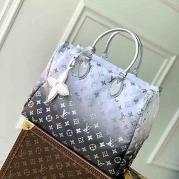 LOUIS VUITTON OnTheGo