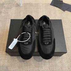 PRADA 25ss