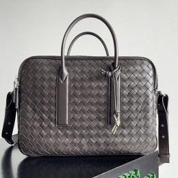 BOTTEGA VENETA GETAWAY