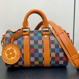 LOUIS VUITTON Keepall 25