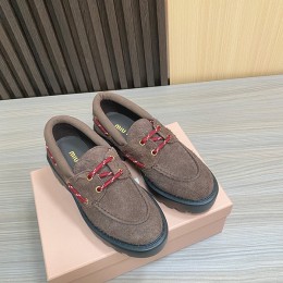 MIUMIU