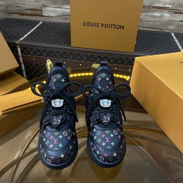 LOUIS VUITTON 2025