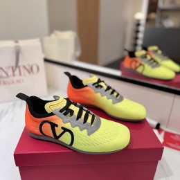 VALENTINO 2025