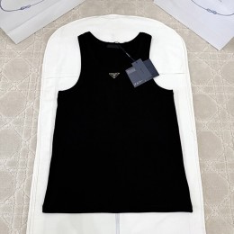 V공장 Prada 2025SS