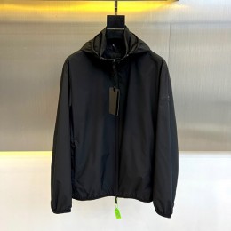 Moncler 25