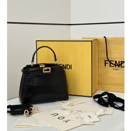 FENDI peekaboo