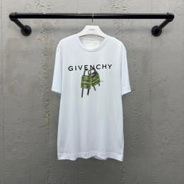 Givenchy 4G