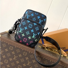 LOUIS VUITTON Pharrell Williams