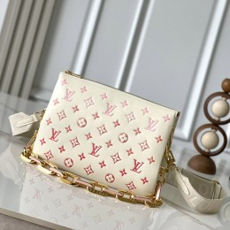 LOUIS VUITTON Coussin