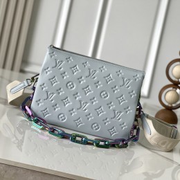 LOUIS VUITTON Coussin PM