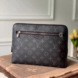 LOUIS VUITTON New Pouch
