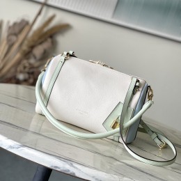 LOUIS VUITTON Express St