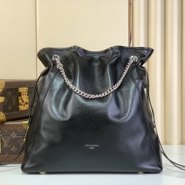 LOUIS VUITTON OFF DUTY VIBE