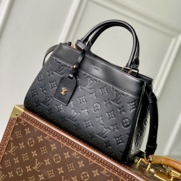 LOUIS VUITTON City Avenue PM