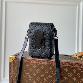 LOUIS VUITTON S-Lock Vertical Wearable