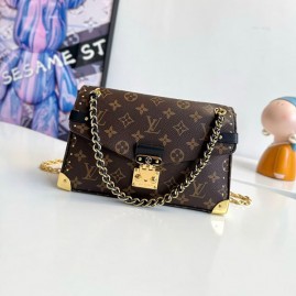 LOUIS VUITTON Trunkie