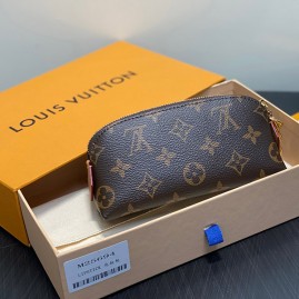 LOUIS VUITTON LIPSTICK