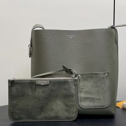 LOUIS VUITTON Verso Hobo