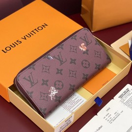 LOUIS VUITTON Zippy Horizontal