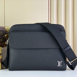 LOUIS VUITTON Alex
