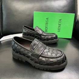 BOTTEGA  VENETA